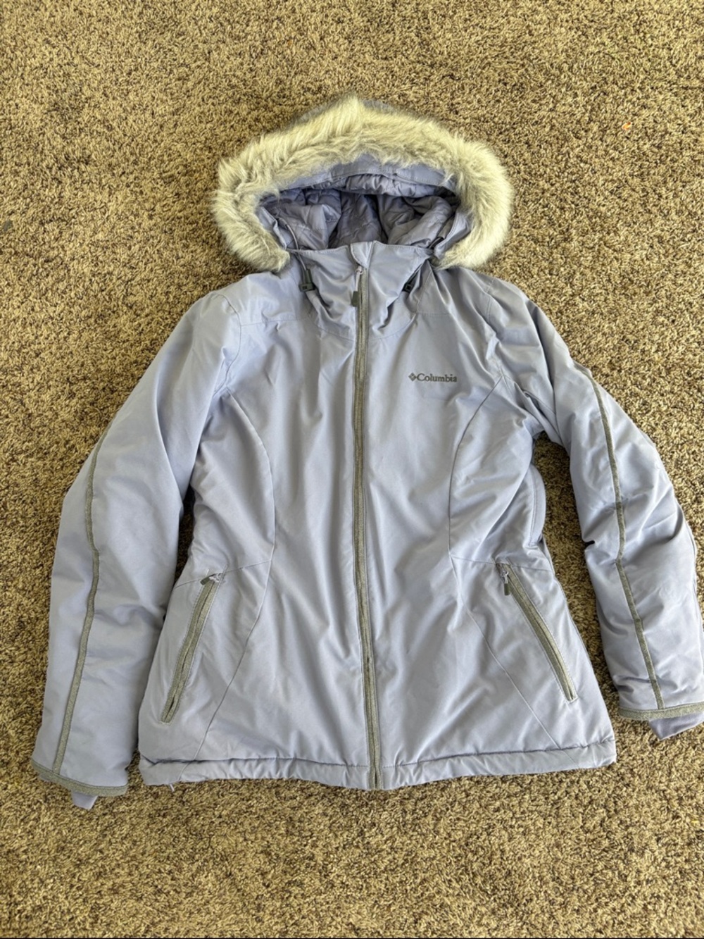 Columbia  lavender purple Women's Insulated Hooded Ski Jacket with Faux Fur
